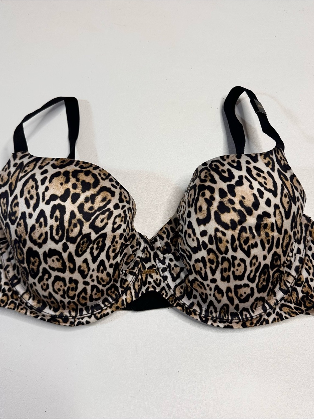 New! Victoria’s Secret leopard print bra